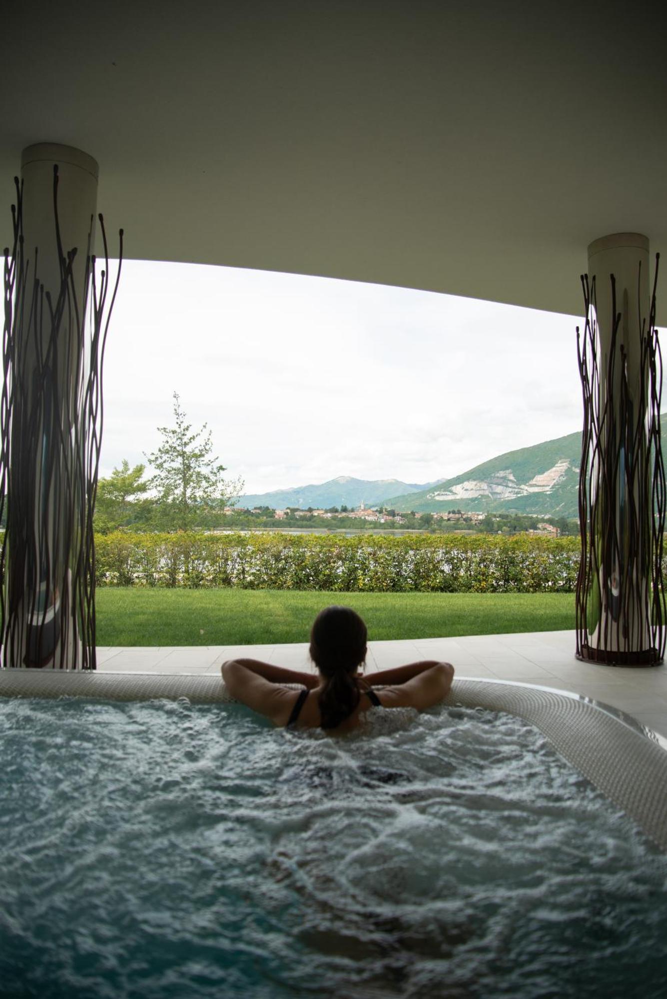 Bianca Relais, By R Collection Hotels Oggiono Экстерьер фото